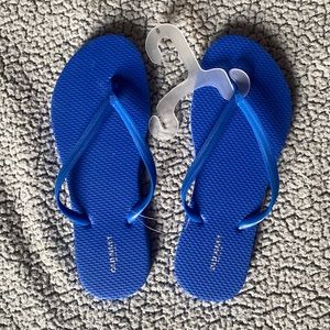 Womens Old Navy Flip Flops size 8